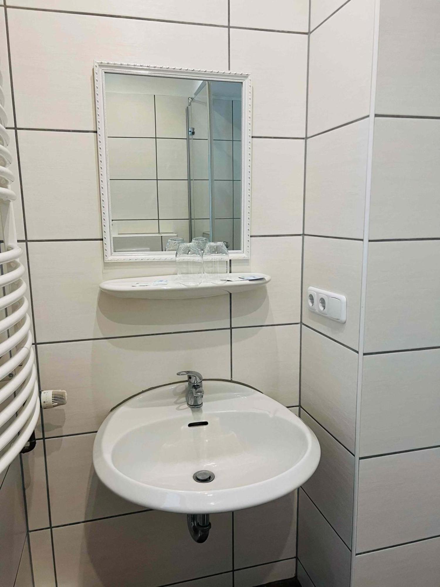 Hotel Neo Cologne Bonn Airport Rösrath Buitenkant foto